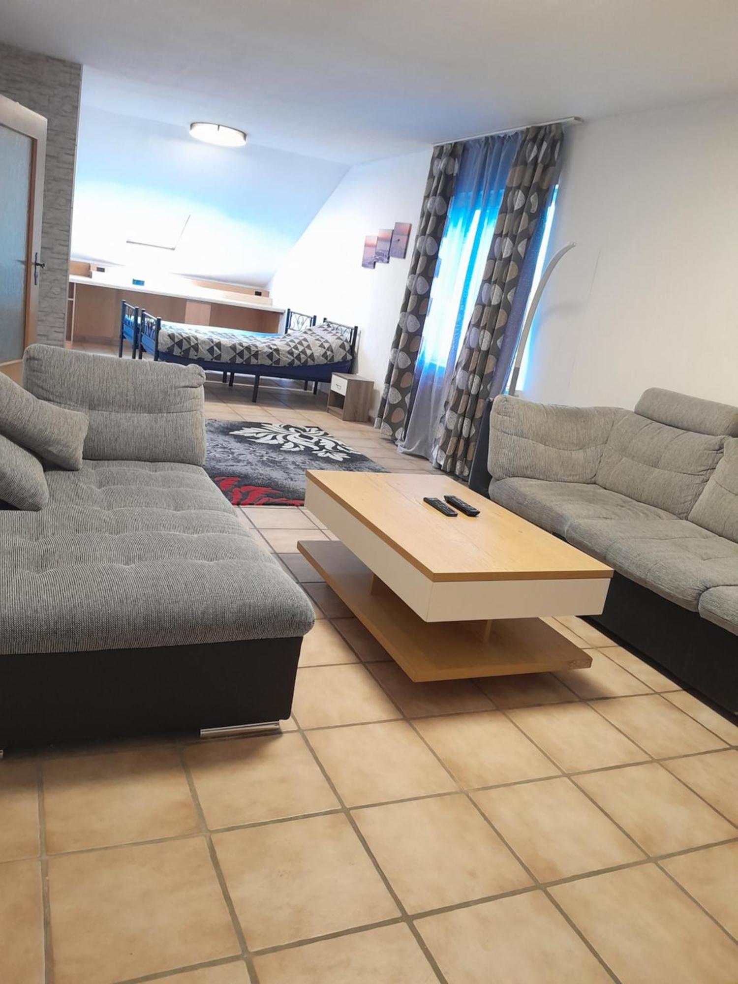 Ferienwohnung In Erftstadt Esterno foto